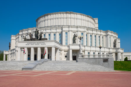 Minsk, Belarus - May 1, 2018: National Opera and Ballet Theatre in springtime, Minsk, Belarus.のeditorial素材