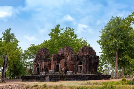 Public  castle Prang Ku Castle  Khmer-style religious ruins in Sisaket Province Thailandの写真素材