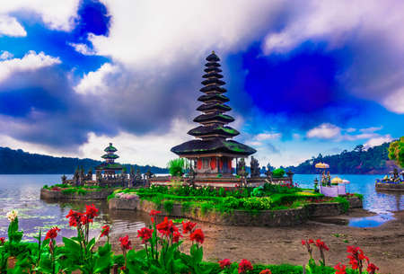 Pura ulun danu bratan temple,bratan lake in Bali,Indonesiaのeditorial素材