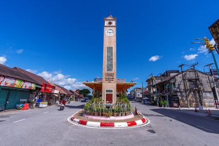 NAKHON PHANOM,THAILAND - JULY 12, 2022: Nakhon Phanom Walk Street and Vietnamese Memorial Clock Towerのeditorial素材
