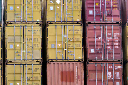  containers on the dockのeditorial素材