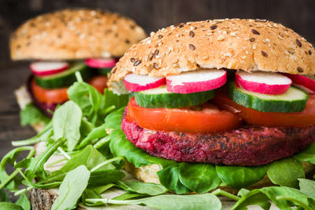 Veggie burgers beetの写真素材