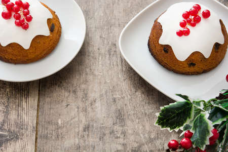 Christmas pudding on wooden tableの写真素材