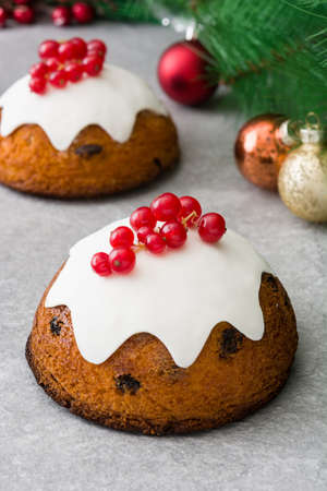 Christmas pudding on gray stoneの写真素材