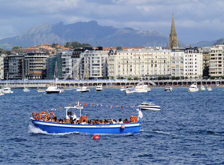 SAN SEBASTIAN, SPAIN - JULY 23: Boat to Santa Clara Island in Donostia - San Sebastian on July 23, 2009.のeditorial素材