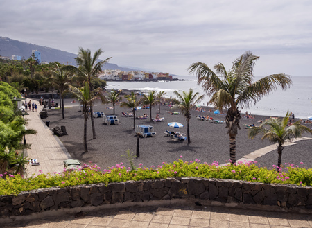 Beach in Puerto de la Cruz, Tenerife Island, Canary Islands, Spainの写真素材