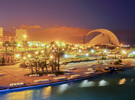 Parque Maritimo Cesar Manrique and Auditorium Adan Martin, twilight, Santa Cruz de Tenerife, Tenerife Island, Canary Islands, Spainの写真素材