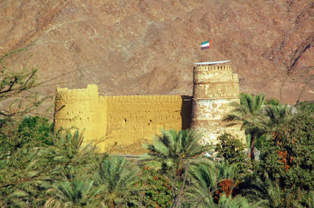 Al Bithna Fort, near Fujaira. This fort was built to protect the east-west pass across the Hajar Mountains near Fujaira, UAE, Circa 1735のeditorial素材