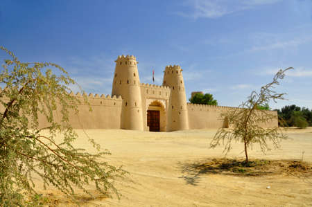 Al Jahili Fort, Al Ain. This fort, one of several, was built to protect the oasis around which the city of Al Ain grew, UAEのeditorial素材