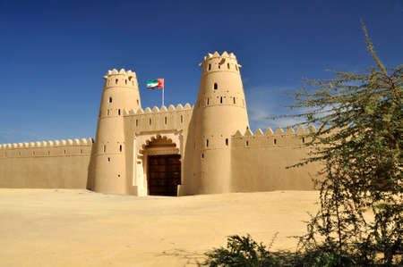Al Jahili Fort, Al Ain. This fort, one of several, was built to protect the oasis around which the city of Al Ain grew, UAEのeditorial素材