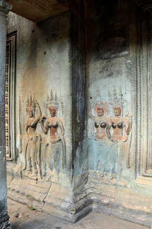 Carvings. One of many sculptured works dotted around the vast Angkor complex, centuries old, here in Cambodiaのeditorial素材