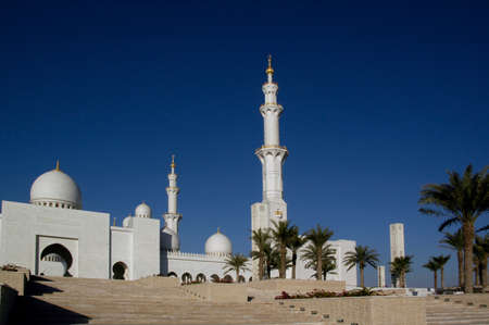 Sheikh Zayed Al Nayhan Mosque. The largest Mosque in the area and a monument to the late Ruler of the UAEの写真素材