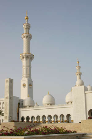 Sheikh Zayed Al Nayhan Mosque. The largest Mosque in the area and a monument to the late Ruler of the UAEの写真素材