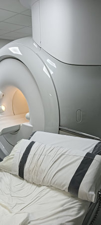 Accident caused by introducing an incompatible metal bed into an MRI examination room