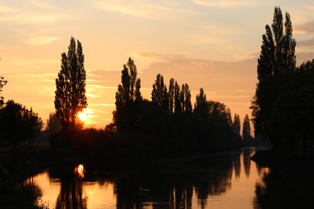 Sunset on River Ouse, Yorkshire, Englandの写真素材