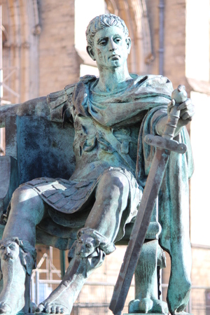 Statue of Roman Emperor Constantine, York.の写真素材