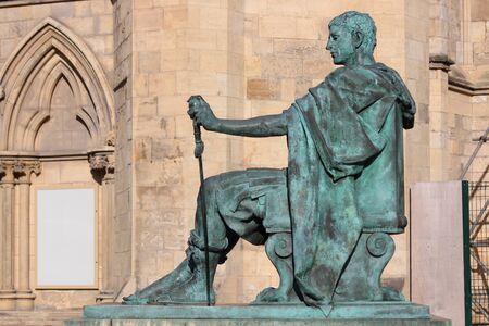 Statue of Roman Emperor Constantine, York.の写真素材