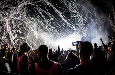 Hardwell - Creamfields 2015のeditorial素材