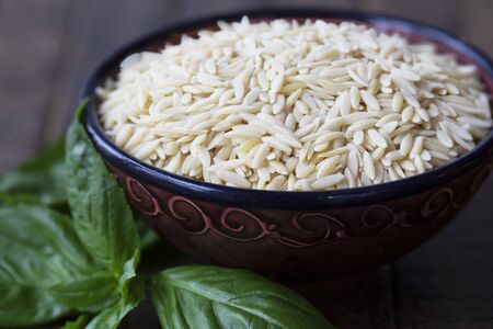 Dried Orzo Pastaの写真素材