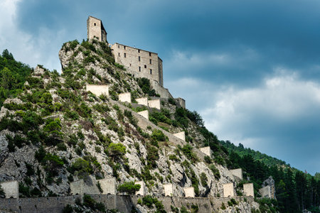 Entrevaux is a mediaeval walled town, which main sight is the Citadel, perched on the top of a rocky hill. The city is located in the Alpes-de-Haute-Provence department, in southeastern France.のeditorial素材
