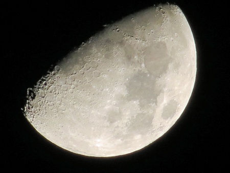 The moon up close                       の写真素材