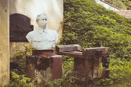 The broken monument to Maxim Gorky about Abandoned protective bunker on the military-historical site of Fort Krasnaya Gorkaのeditorial素材
