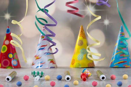 Colorfull Party items set   with stremers and hats
