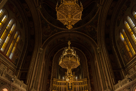 Chandelier hung on the ceiling of the Metropolitan Cathedral (Catedrala Mitropolitana) of Timisoara, Romania. This Orthodox church is one of the iconic landmarks of the city

The Timisoara Orthodox Cathedral is a Romanian Orthodox church in TimiÈoara, inのeditorial素材