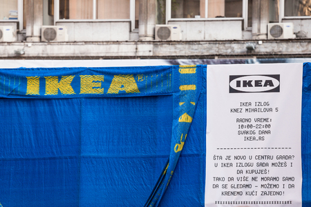 BELGRADE, SERBIA - SEPTEMBER 9, 2018: Ikea logo on a giant advert on front of their Belgrade shop. Ikea is a swedish brand specialized in furniture, kitchen appliances and home accessories

Picture of the Ikea sign on their giant commercial imitating a shのeditorial素材