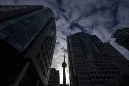 TORONTO, CANADA - NOVEMBER 14, 2018: Shape of Canadian National Tower (CN Tower) surrounded by modern skyscrapers in Toronto. CN Tower is the tallest building of the capital of Ontario, and one of landmarks

Picture of the CN Tower, also known as Canadianのeditorial素材
