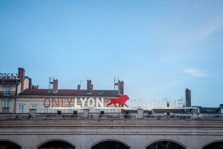LYON, FRANCE - JULY 13, 2019: Only Lyon sign on the Tourism office of Bellecour Square in the evening. It is the visual branding identity used for tourism advertisement by the city

Picture of the tourism office center of Lyon in the evening on Place Bellのeditorial素材