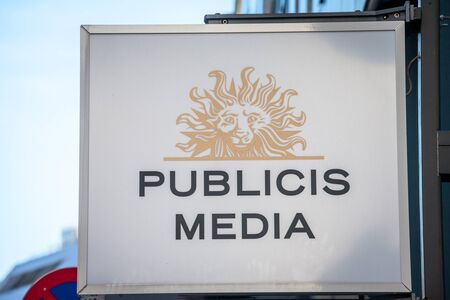VIENNA, AUSTRIA - NOVEMBER 6, 2019: Publicis Media logo on their office for Vienna. Publicis is a French communications, marketing, advertisement, public relations & marketing agency.

Picture of a sign with the logo of Publicis Media on their headquarterのeditorial素材