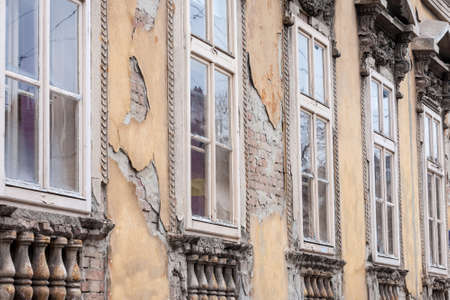 Selective blur Old windows on an old building, a residential building of a farm in Vojvodina,...