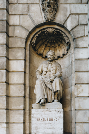 Ferenc Erkel statue in front of the Hungarian State Opera Houseのeditorial素材