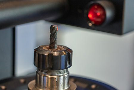 CNC laser tool measurement machine accurately measuring the length and diameter of cutting machining...