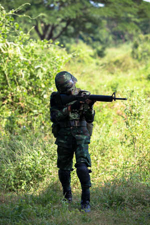 Hua Hin - December  03, 2013: Thai royal army soldier maneuver  03 december ,2013  in Pranburi , Prachuabkirikhan, THAILAND.のeditorial素材