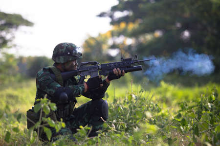 Hua Hin - December  03, 2013: Thai royal army soldier maneuver  03 december ,2013  in Pranburi , Prachuabkirikhan, THAILAND.のeditorial素材