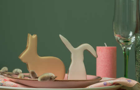 Spring table setting for Easter in pink and green.