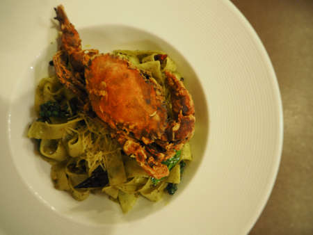 Spaghetti soft shell crabの写真素材