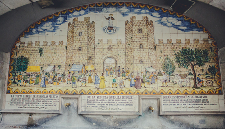 Europa, Barselona, Spain. Old Building in Barcelona, Spainの写真素材