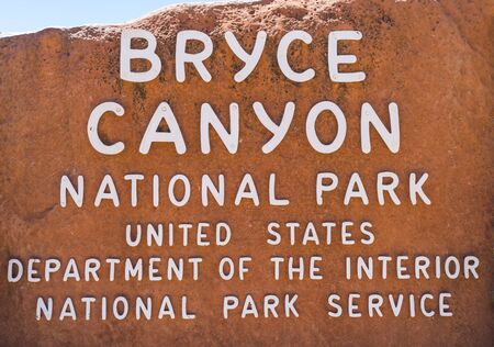 Bryce canyon national park,Utah,usa, 2016/06/01 :Bryce canyon entrance sign,Utah,usa.の写真素材