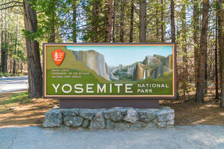 Yosemite National park sign in the entrance,California,usa. for editorial use only, -04/21/16.のeditorial素材