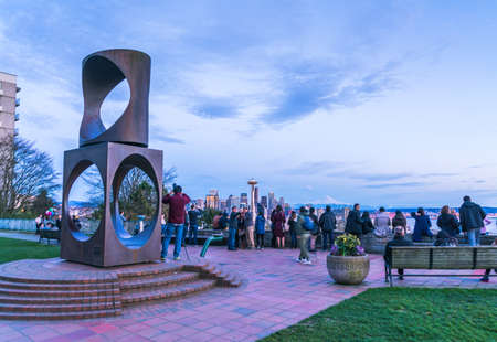 traveler,tourist at Kerry park looking to  Seattle cityscape in the sunset time,Washington,USA.  -shoot in  03/18/16 -editorial use only.のeditorial素材
