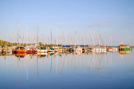 Reflections in this picture are symmetrical and make a nice picture that look idyllic の写真素材