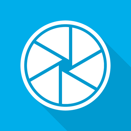 Focus icon. Vector illustration. Aperture diaphragm icon. Camera icon isolatedのイラスト素材
