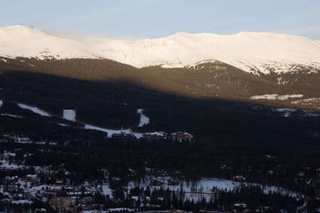 Breckenridge, Colorado  01/26/2013- Sunrise over Breckenridge Ski Area and Townのeditorial素材