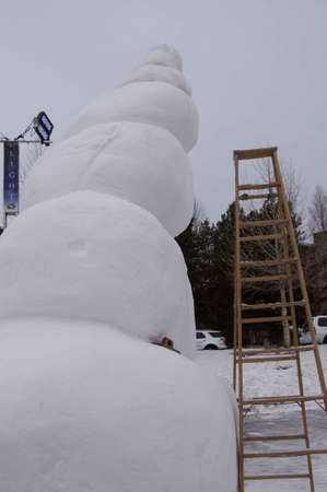 Breckenridge, Colorado  01/26/2013- Ice Sculpture Competition Argentina のeditorial素材
