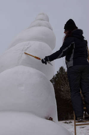 Breckenridge, Colorado  01/26/2013- Ice Sculpture Competition Argentinaのeditorial素材