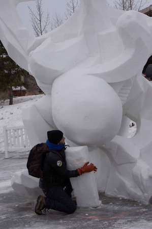 Breckenridge, Colorado  01/26/2013- Ice Sculpture Competition Cataloniaのeditorial素材