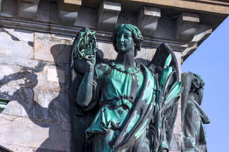St. Petersburg, Russia - March, 06, 2021: Bronze sculptures on the roof of St. Isaac's Cathedral in St. Petersburg.のeditorial素材